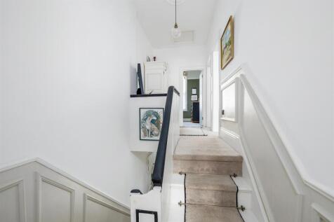 Stairs/Hallway