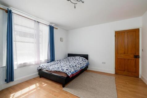 Lower Ground Floor Bedroom 2