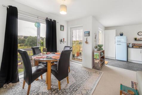 Open Plan Living 3