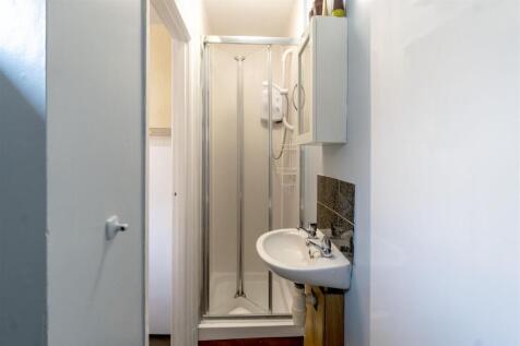 Shower Room.jpg