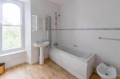 Bathroom.jpg