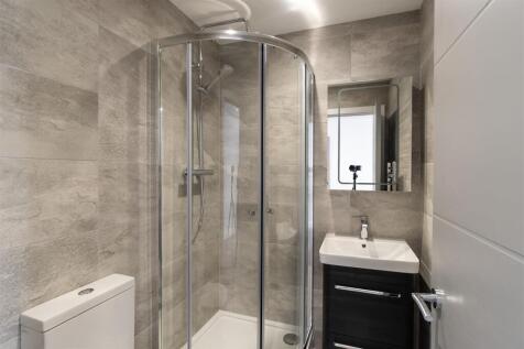 Shower Room.jpg