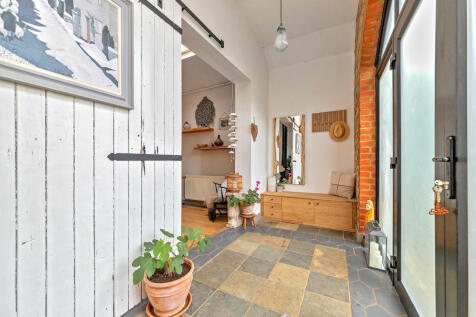 1BCambridgeRoad-2...