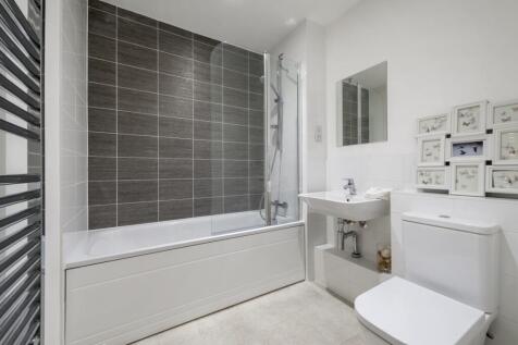 2 bed standard la...