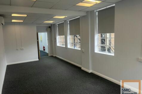 Suite18UpminsterOfficetolet2.jpg
