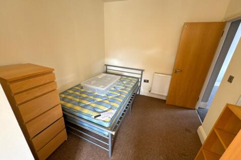 Flat2Upper58AlmaRoad-Bedroom6-13882323-81-0