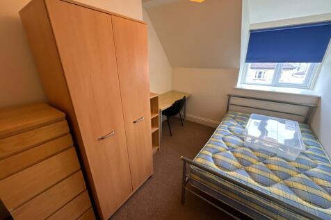 Flat2Upper58AlmaRoad-Bedroom3-13882317-71-0 (1)