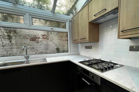 KITCHEN HOB 