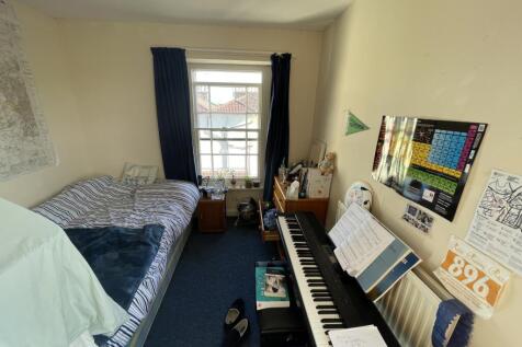 E80664EA-A75D-4FE3-B078-2B29C191E4AF