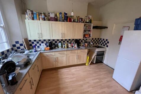 65FD4E34-9193-417A-AB86-C0038C1B7101