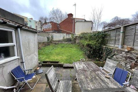 18C64358-4BAA-44E3-B667-5D4978827D1E