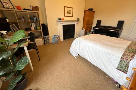 23AllSaintsRoad-Bedroom4FF-15705133-31-0