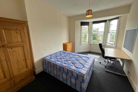 UpperMaisonette82Wor-Bedroom2-13793104-72-0