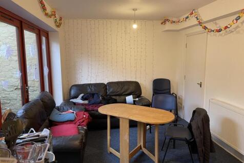 CE8950FD-EB12-4F5D-82D6-F484113CAA26