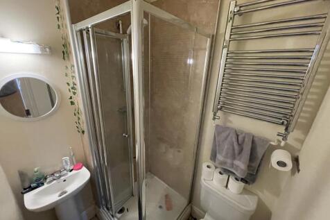 C2C720CF-0767-4C8A-BC68-1527FD4493A8