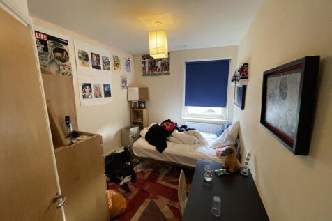 6AC9327A-027D-4C03-B64A-41585A691574