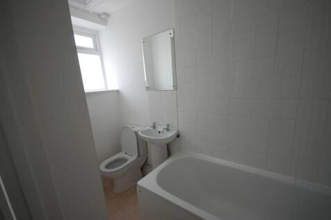 16 Ashgrove road lower pic 13