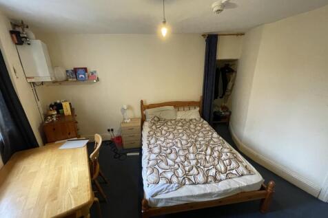 EF5CE919-9E83-46D0-B915-63BCE810E004