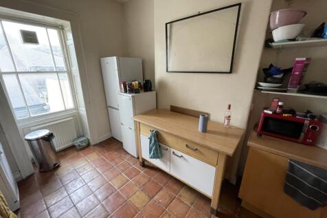 3C11B667-042B-4E6C-9116-2CA632900F94