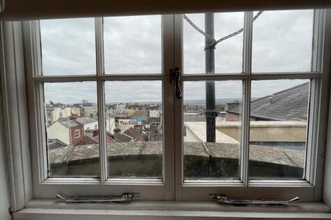 C8ED5D82-CE04-4EF7-B950-E486C7DCAE26