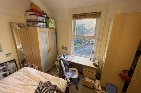 5A6BCFA7-BB0A-45D0-80A4-4009C3103236