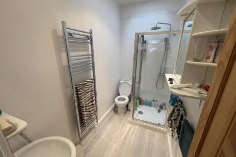 DB9D2182-8DC7-4A3A-9994-467D46E861F8