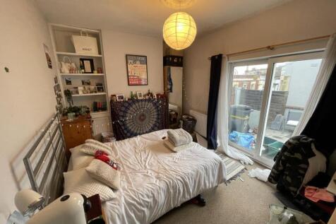 B1773E76-586A-41D2-8D50-AE80AEE07CDB