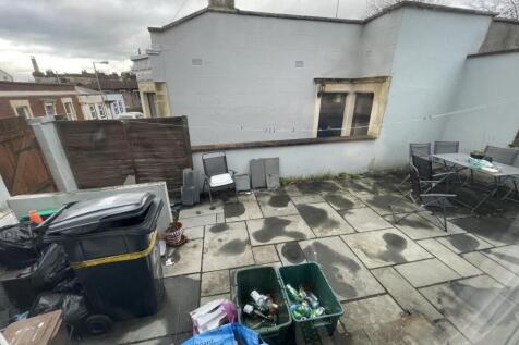 8FF9A435-7215-434E-A9FA-2217C9AF1F45