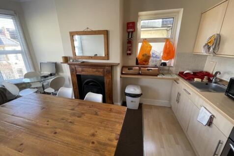 F01E41C2-5B0B-4AB6-B39C-DCDC6CFF2530