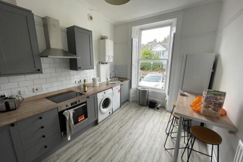 F16476F0-4C34-436D-A509-1B366028D53C