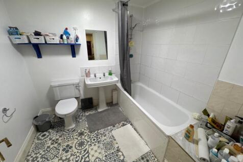 GardenFlat112Redland-Bathroom-14493848-30-0