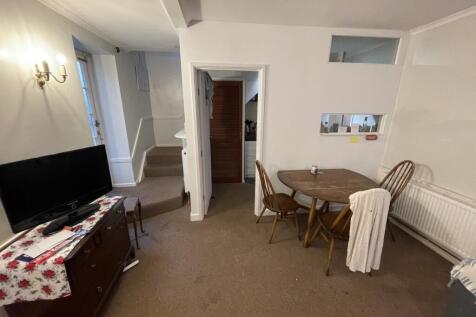 DD985418-C29C-4E0B-BAFC-404756184D90