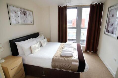 bedroom-1-3-bed-student-flat-Bristol_800x532
