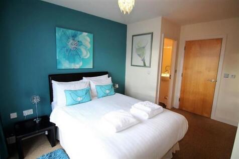 bedroom-3-3-bed-student-flat-Bristol_800x532