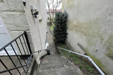 81B43941-2E7B-4AFE-8456-FE260461A150