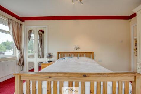 Bedroom 1.3