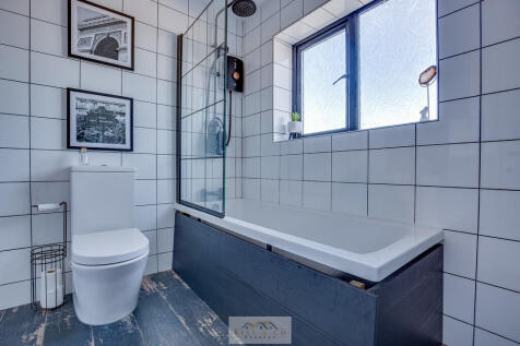 Bathroom 1.2