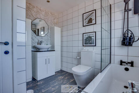 Bathroom 1.1
