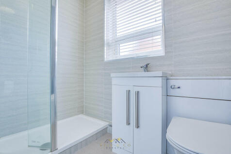 Bathroom 1.1