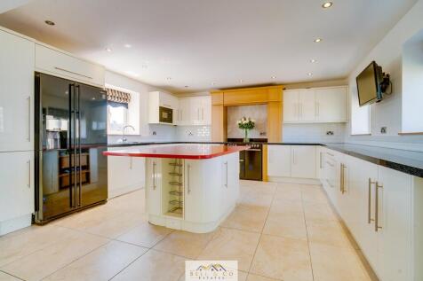 Kitchen Diner  1