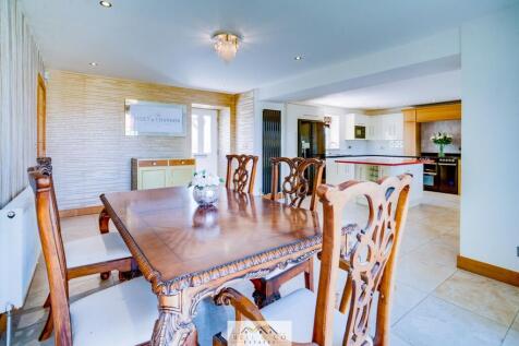 Kitchen Diner  10