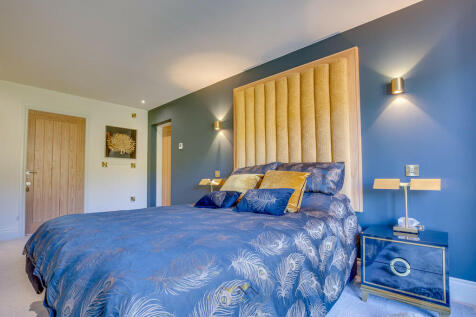 Bedroom 1.4