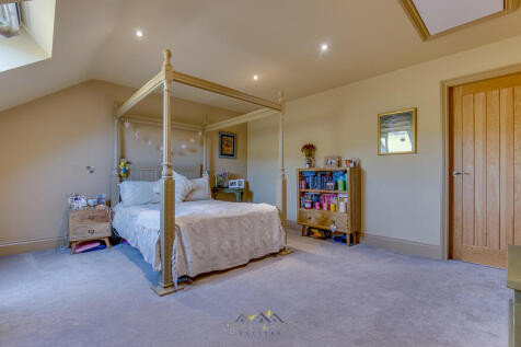 Bedroom 4.1