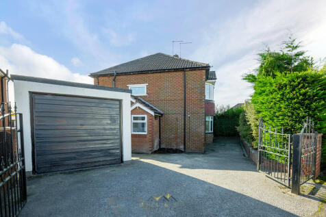 Front of house 1....
