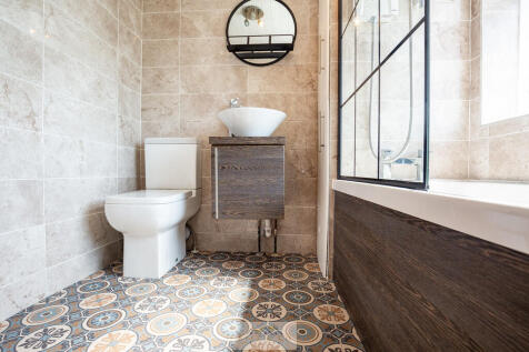 Bathroom 1.1