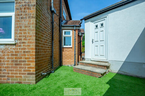 Back garden 1.2