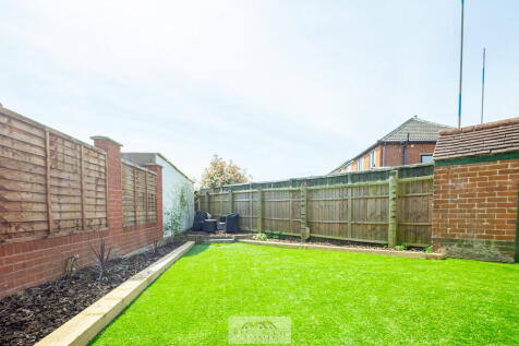 Back garden 1.3