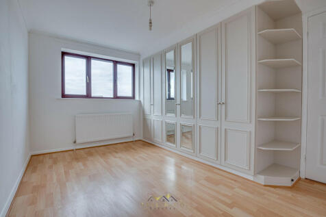 Bedroom 1.2