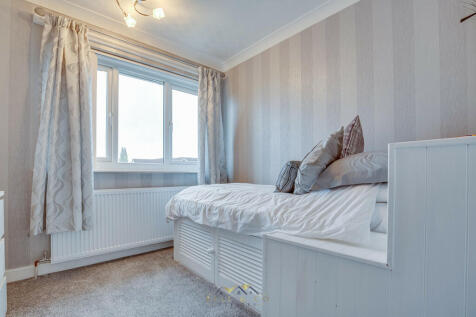 Bedroom 3.1