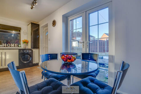 Dining area 1.2